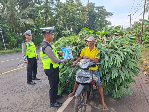 Dalam Rangka Ops keselamatan Krakatau 2026 Sat Lantas Polres Lampung Timur Laksanakan Sosialisasi dan Himbauan Kepada Pengendara